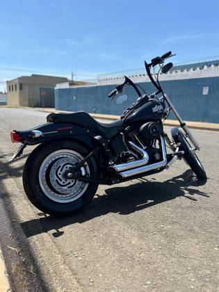 HARLEY-DAVIDSON NIGHT TRAIN 